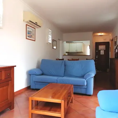 Apartment Nora Velha *
